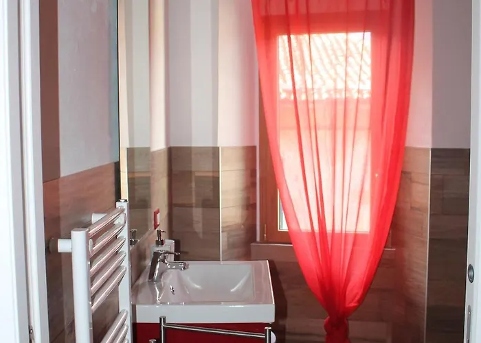 Prima Del Cielo - Alba Hébergement de vacances Perledo